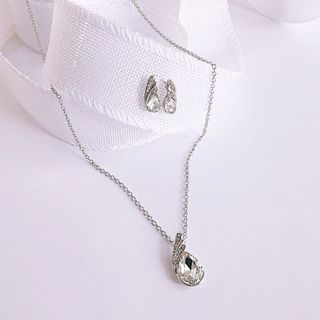 set dây chuyền bông tai