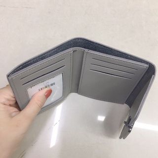 ví cầm tay da dạng ngắn