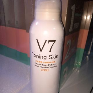 xịt chống nắng V7 bioaqua