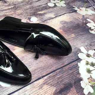 Giày da bò thật phủ bóng