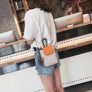 túi xách kèm ngựa