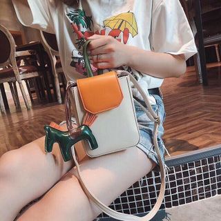 túi xách kèm ngựa