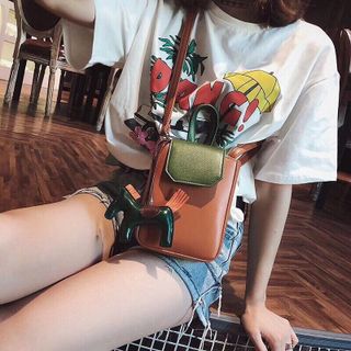 túi xách kèm ngựa