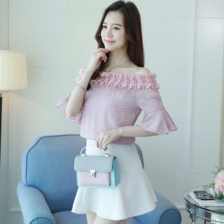 Áo kiểu nữ trễ vai tay loe Màu Hồng