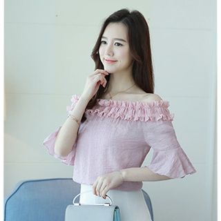 Áo kiểu nữ trễ vai tay loe Màu Hồng