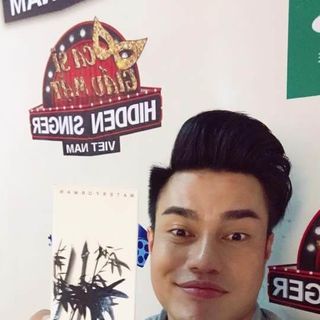 Nước hoa hồng kiểm át nhờn mụn