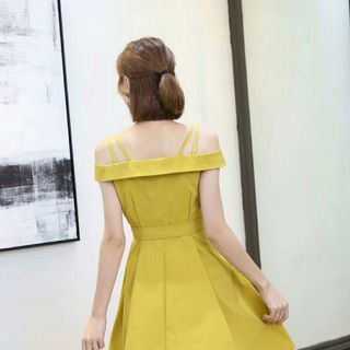 ĐẦM XÒE CỔ VEST RỚT VAI