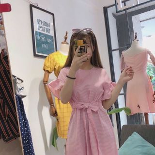 Đầm Caro Tay Loe Kèm Dây Thắt Eo