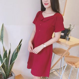 Đầm cổ lá