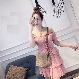 Đầm Trể Vai Tầng