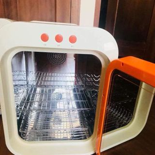 cần thanh lý gấp 20 máy khử trùng tiệt trùng hiệu UV Upang được từ Hàn Quốc