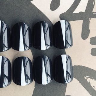Bộ 24 Móng Tay Giả 01