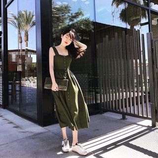 Đầm 2 Dây Phối Nút