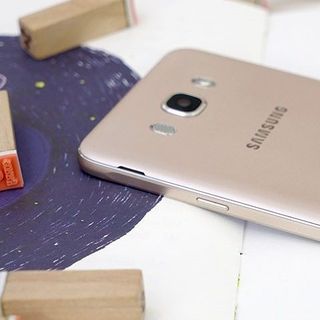 ĐIỆN THOẠI SS GALAXY J7 2016