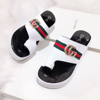 dép xuồng xỏ ngón b