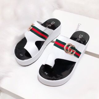 dép xuồng xỏ ngón b