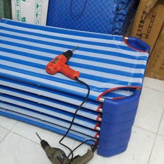 giường lưới