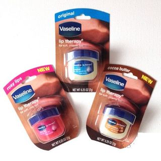 Son Dưỡng Môi Vaseline Lip Therapy