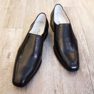Giày lười nam Hansamu - HI trơn viền chỉ dập lỗ