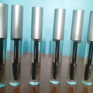 Mascara từ dầu dừa của mẹ
