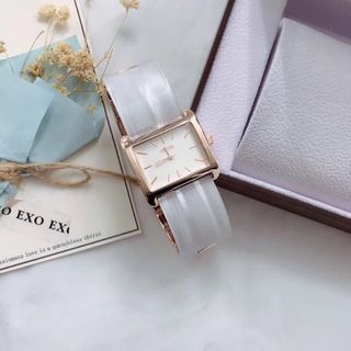 dong ho cực sang mẫu đang hót