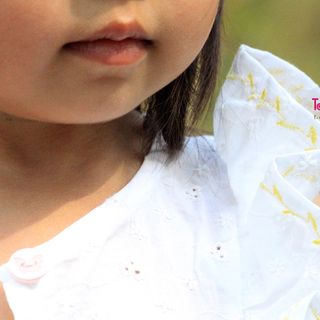 ĐẦM REN COTTON THÊU