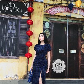 ĐẦM CARO TAY PHỒNG XẺ ĐÙI