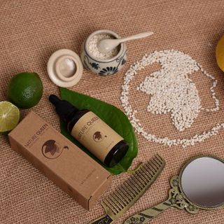 Oil bảo vệ chân tóc và da đầu trước khi nhuộm uốn Nature Queen 50ml