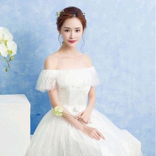 ĐẦM XÒE TRỄ VAI REN GIỌT NƯỚC