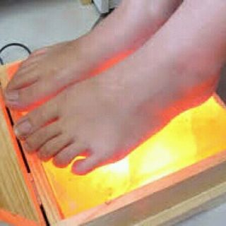 hộp massage chân đá muối himalaya phẳng