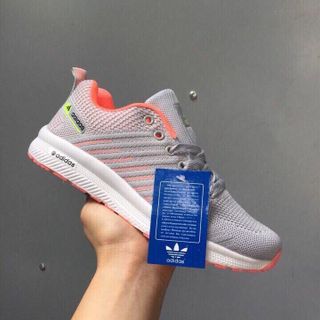 Das 687 nữ về 4 màu