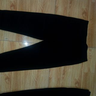 QUẦN LEGGING LỠ