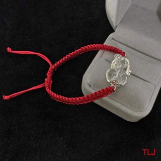 VÒNG TAY CHỈ ĐỎ TỲ HƯU TÀI LỘC
