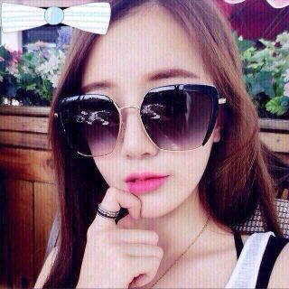 mắt kính nữ xinh