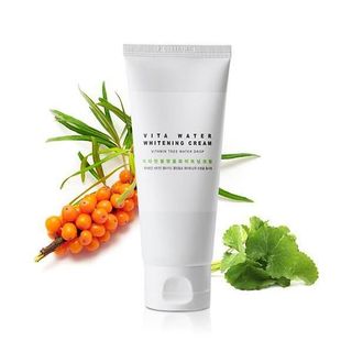 Kem vitamin làm trắng da hãng Nature SC