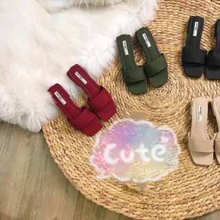 dép quai ngang gót thấp