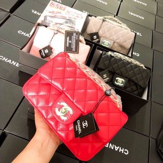 túi xách ra tỉnh có lót đỏ