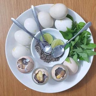 trứng gà ác lộn