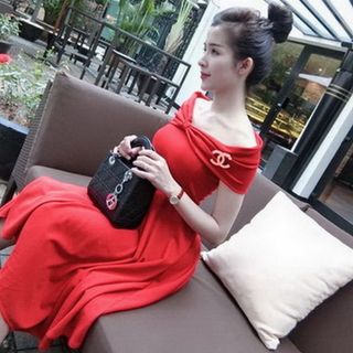ĐẦM NỮ HOÀNG RỚT VAI MS 1997