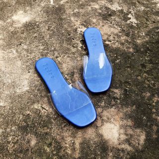 dép quai ngang màu sắc
