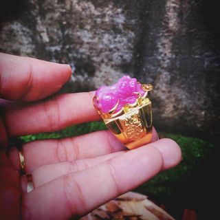 mat nhẫn