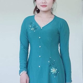 bà ba gắn đá keu xa