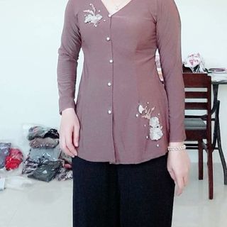 bà ba gắn đá keu xa