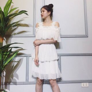 ĐẦM REN RỚT VAI