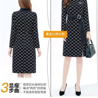 ĐẦM XOÈ HOA HOẠ TIẾT