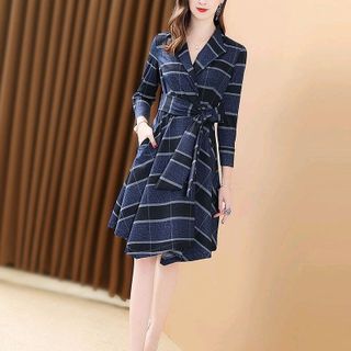 DAM CỔ VEST SỌC CARO