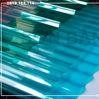 Tấm lợp lấy sáng polycarbonate đặc lượng sóng