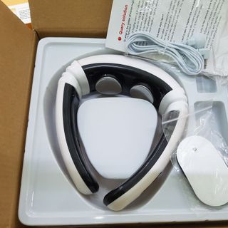 máy massge cổ 3d toàn thân
