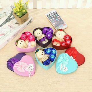 Hộp hoa gấu trái tim