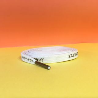 Dây giày Katakana Japan trắng chữ nhũ vàng
